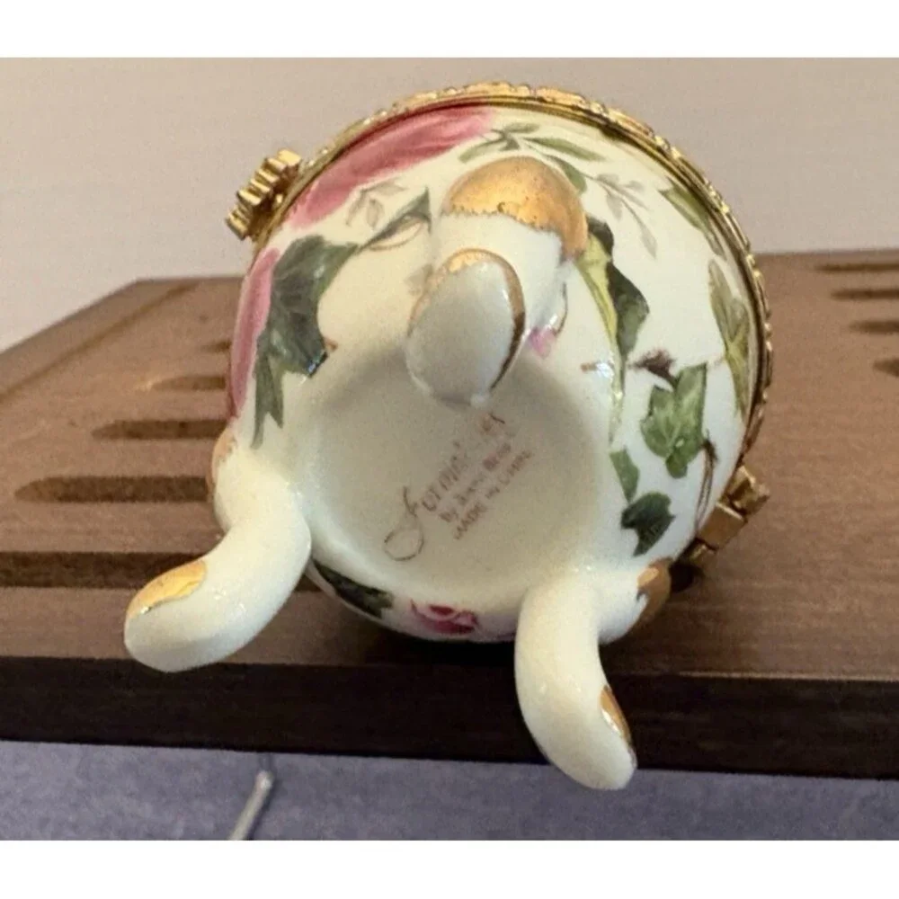 Formalities Laura Chintz Collectible Hinged Egg